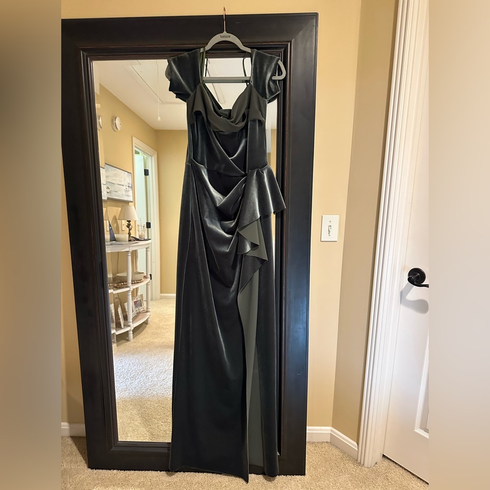 Chiara Boni Asymmetrical Green Velvet Dress